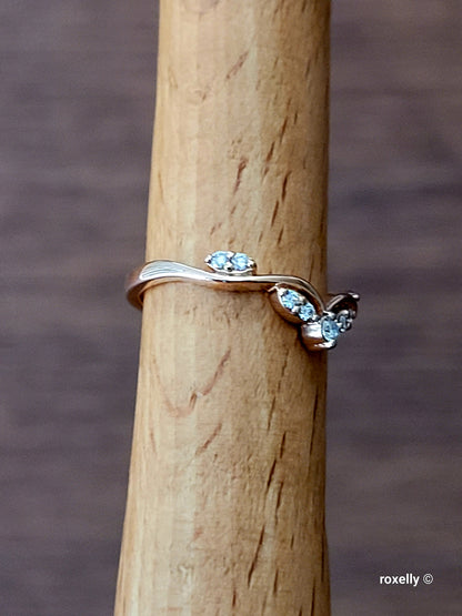 14k Rose Gold Diamonds Ring Size 4 Tiara Solid Gold!