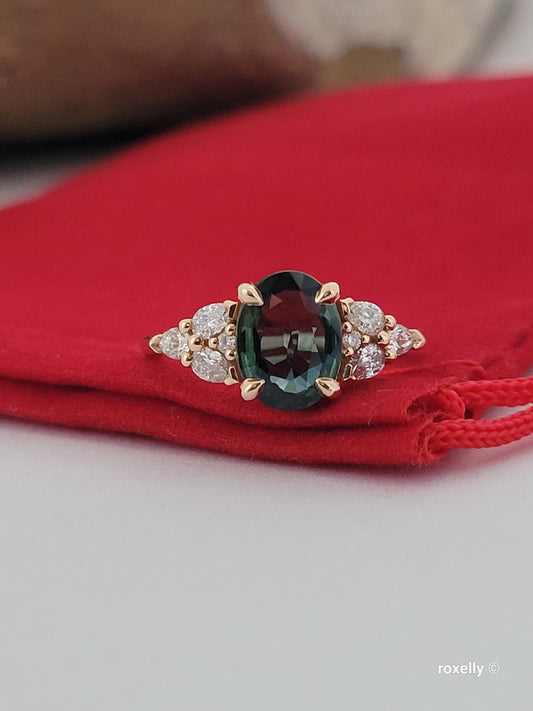 ❤️14k Rose Gold Malachite and Diamonds Ring Size 4 Solid Gold!