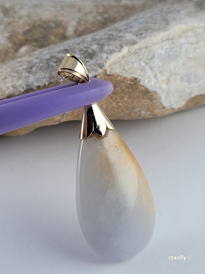 14k Yellow Gold Natural Jade Vintage Pendant Solid Gold/ Dije de Oro Amarillo con 1 Jade Natural! 👌🎁