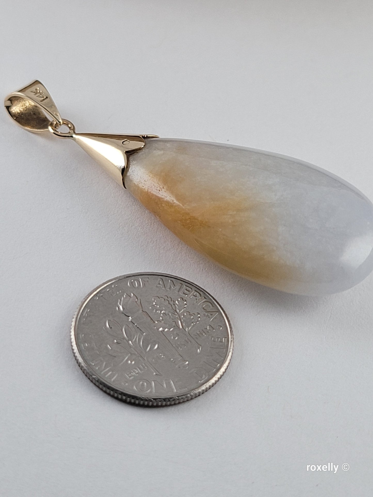 14k Yellow Gold Natural Jade Vintage Pendant Solid Gold/ Dije de Oro Amarillo con 1 Jade Natural! 👌🎁