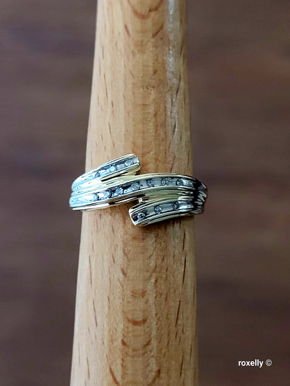 10k Yellow Gold Diamonds Ring Size 7.5 Solid Gold