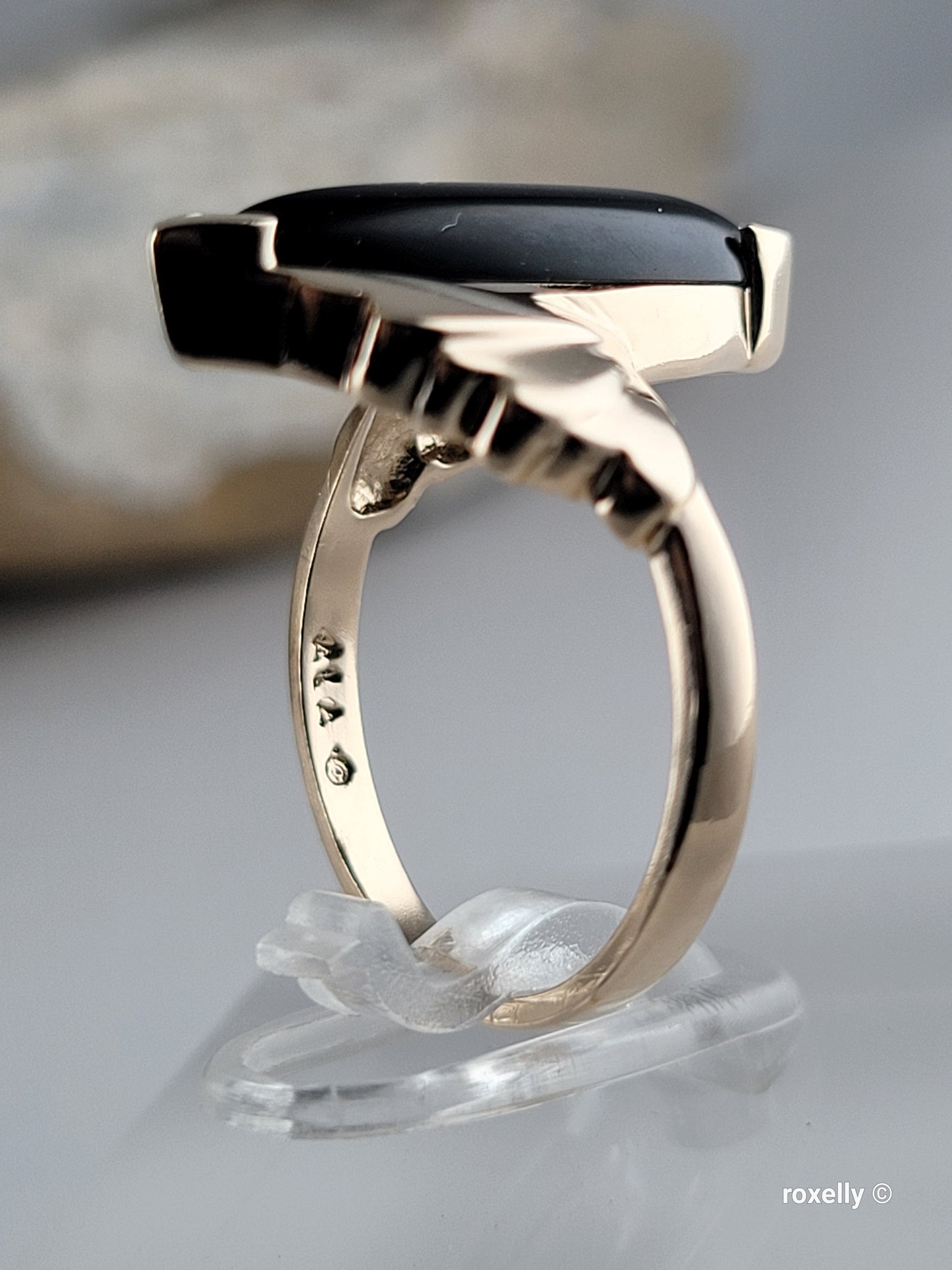 10K Yellow Gold Onyx Gemstone Bypass Ring Size 6.25 Solid Gold