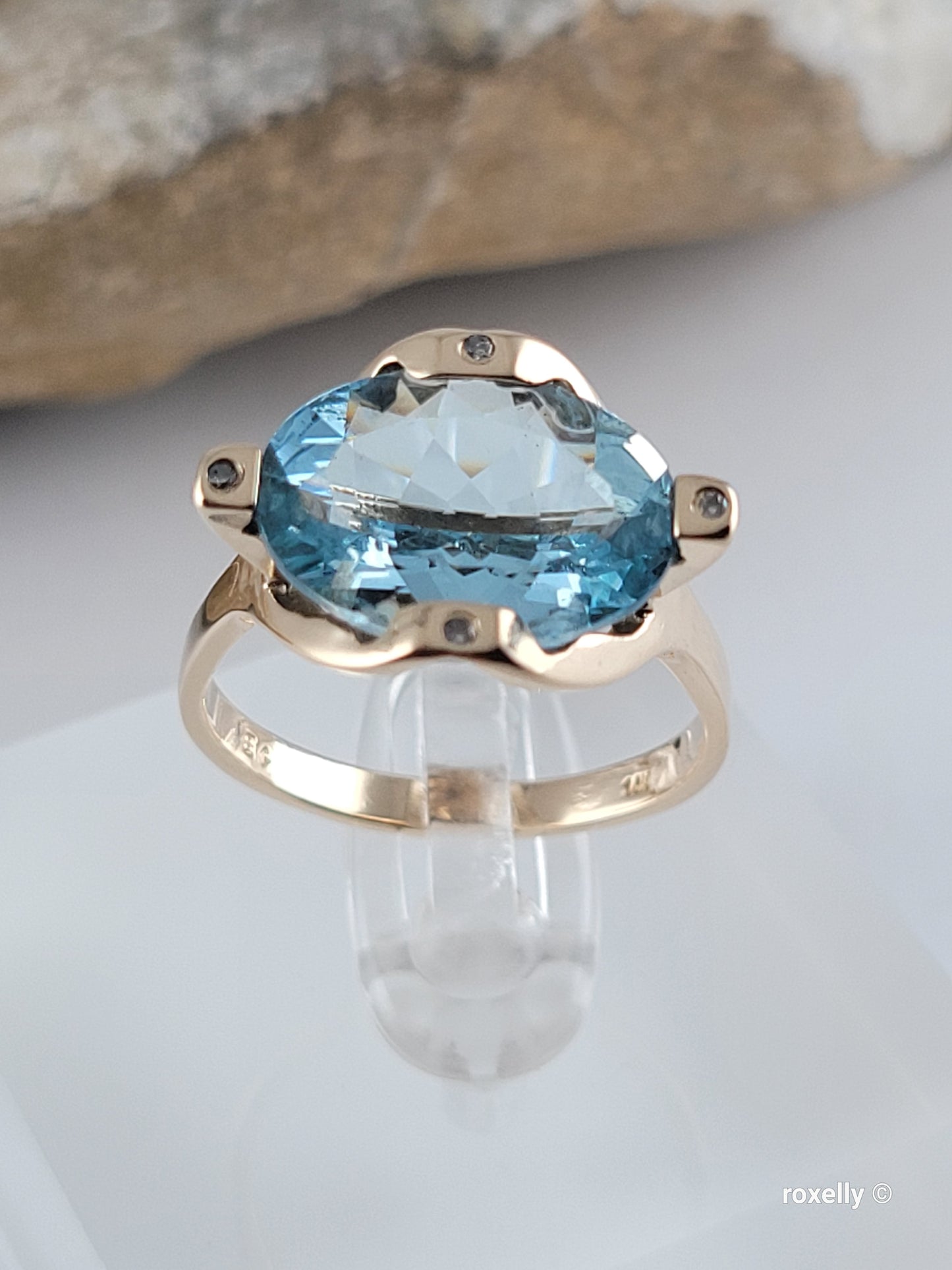 14K Yellow Gold Aquamarine and Diamonds Ring Size 7.75 Solid Gold