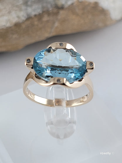 14K Yellow Gold Aquamarine and Diamonds Ring Size 7.75 Solid Gold