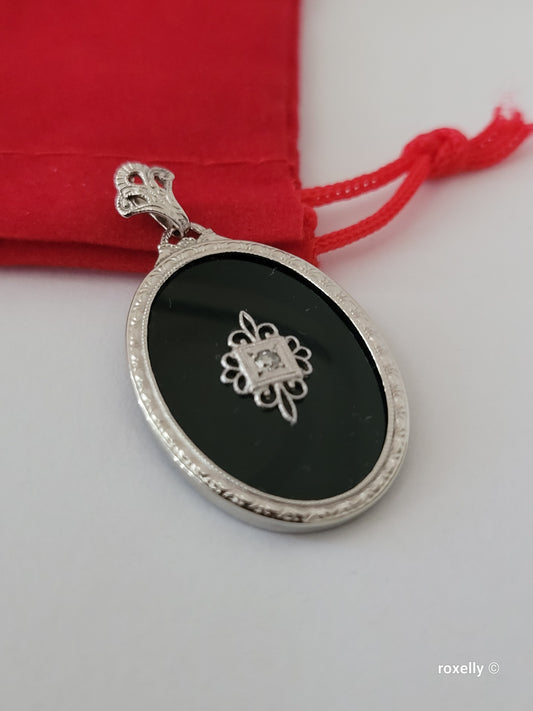 ✨ Art Deco 14K White Gold Onyx & Natural Diamond Pendant – Elegant & Timeless ✨