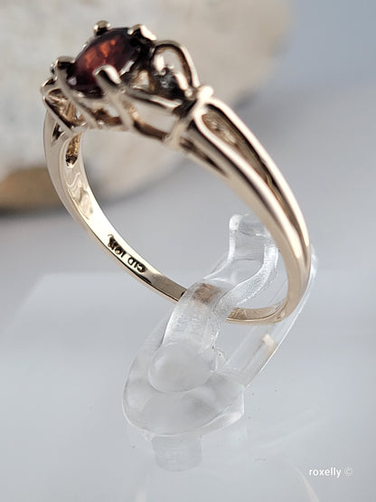 10K Yellow Gold Citrine Madeira and Diamonds Ring Size 7 Solid Gold