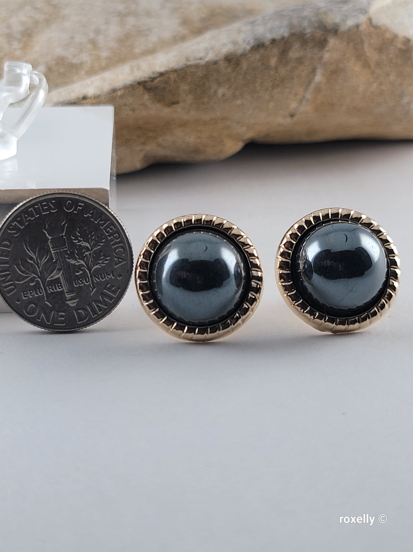 14K Yellow Gold Natural Hematite Stud Earrings Vintage Half Dome Cabochon Classic Design