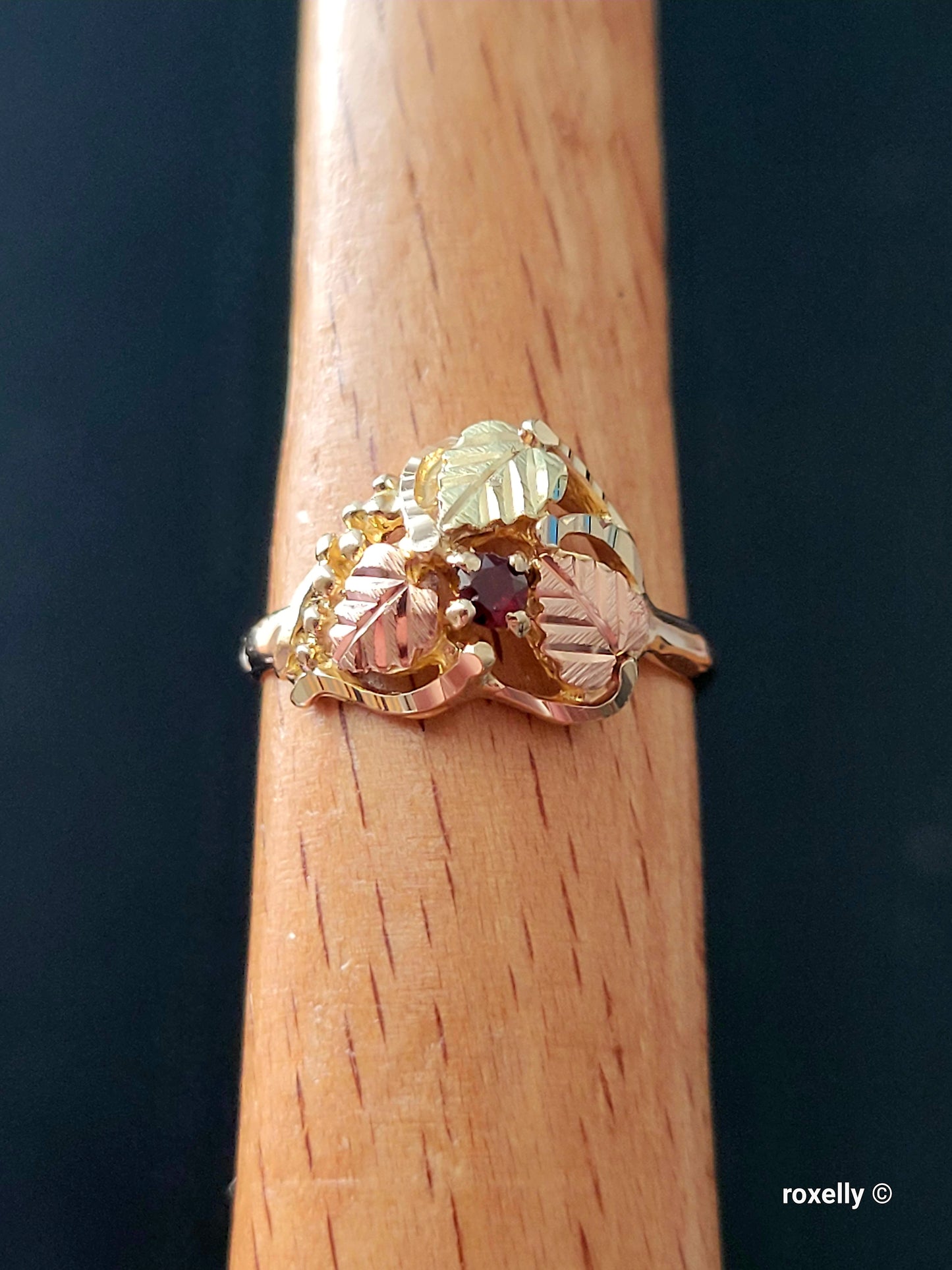 10K Rose and Yellow Gold Garnet and Leaves Black Hills Ring Size 6.5 Solid Gold