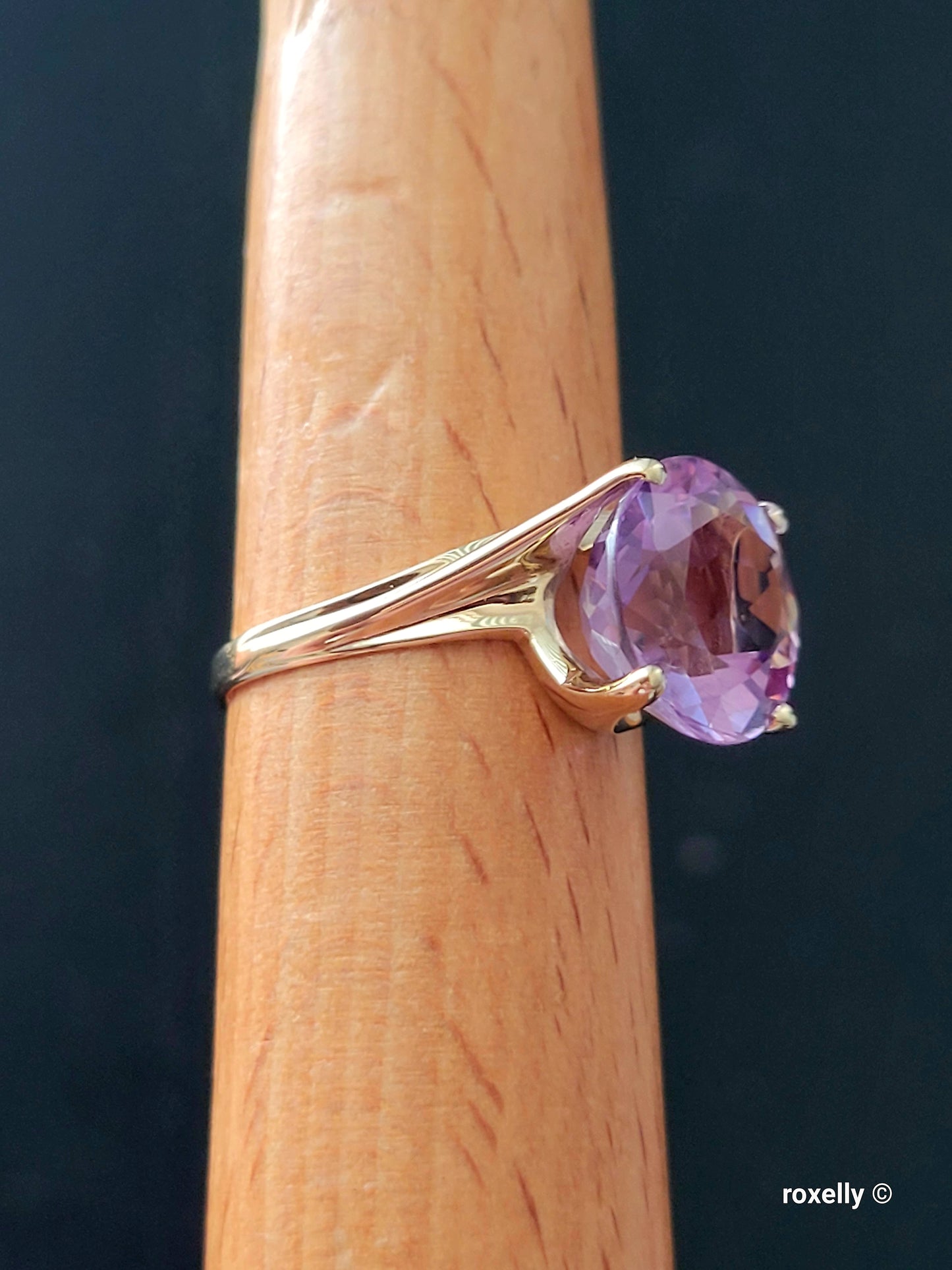 10K Yellow Gold Amethyst Gemstone Ring 8 Solid Gold
