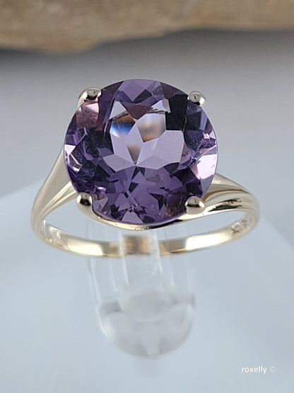 10K Yellow Gold Amethyst Gemstone Ring 8 Solid Gold