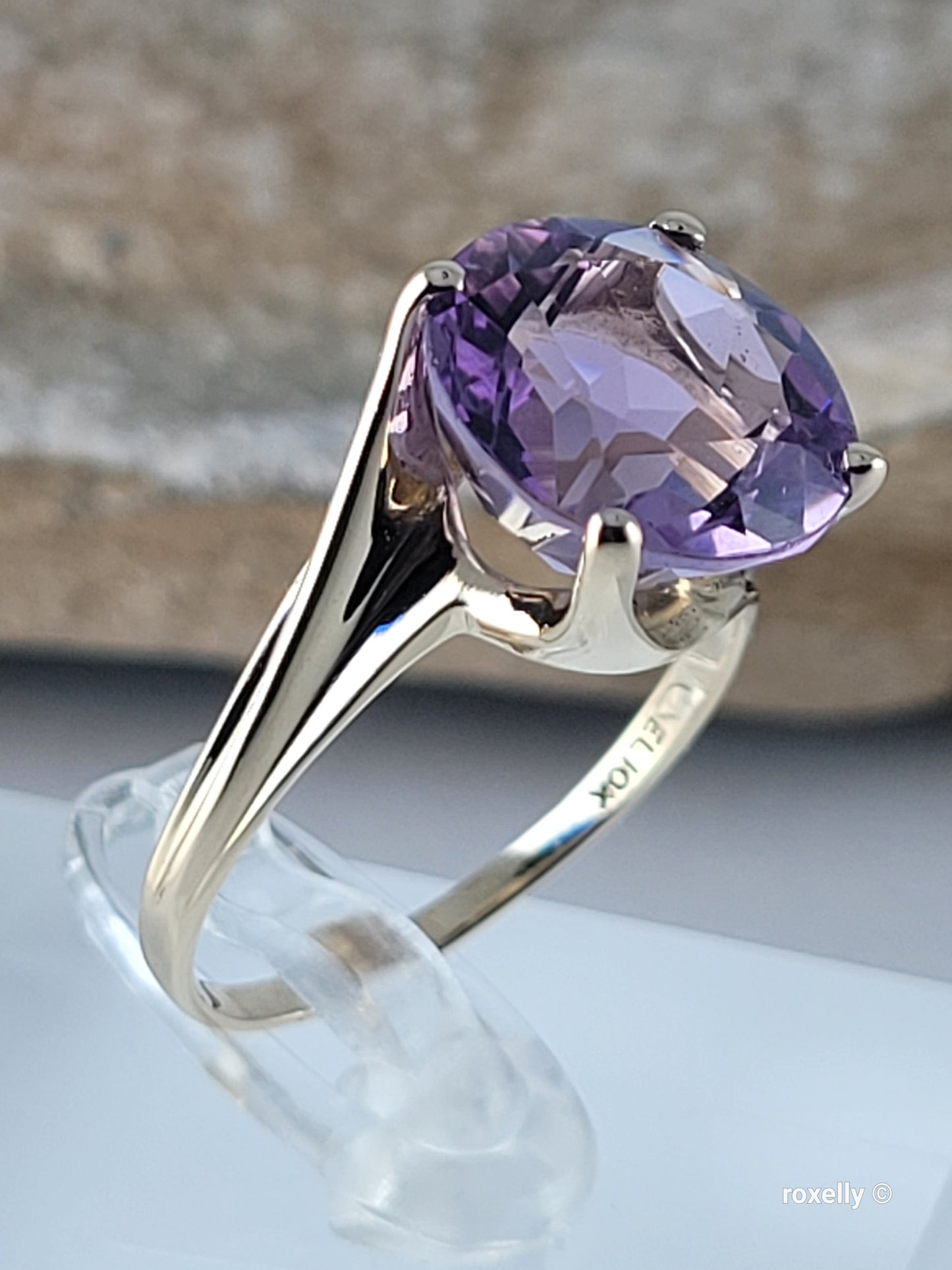 10K Yellow Gold Amethyst Gemstone Ring 8 Solid Gold