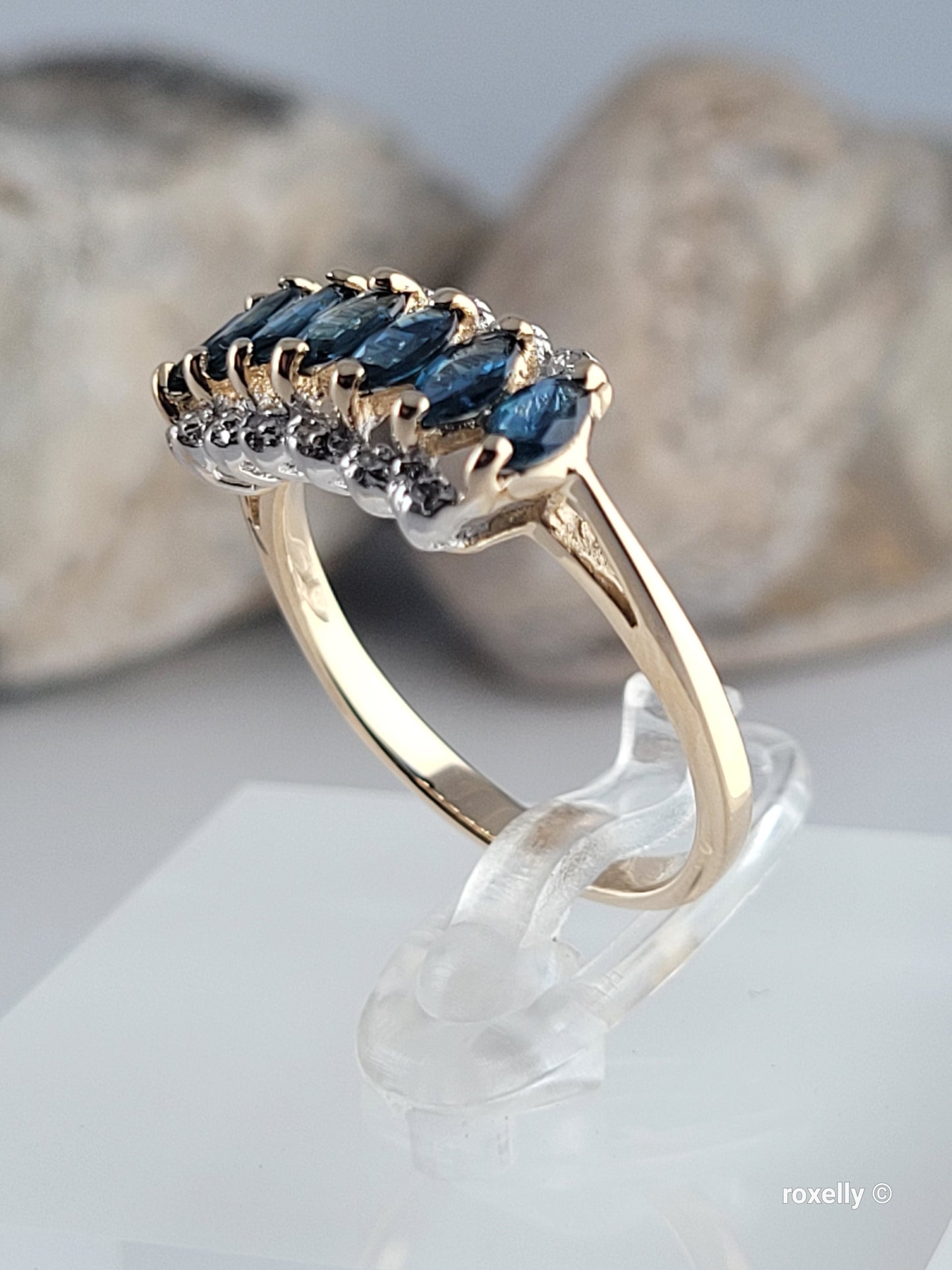 14K Yellow Gold Sapphires and Diamonds Ring Size 7 Solid Gold