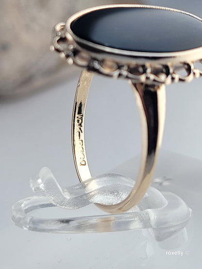 10K Yellow Gold Onyx Cocktail Design Ring Size 6.25 Solid Gold