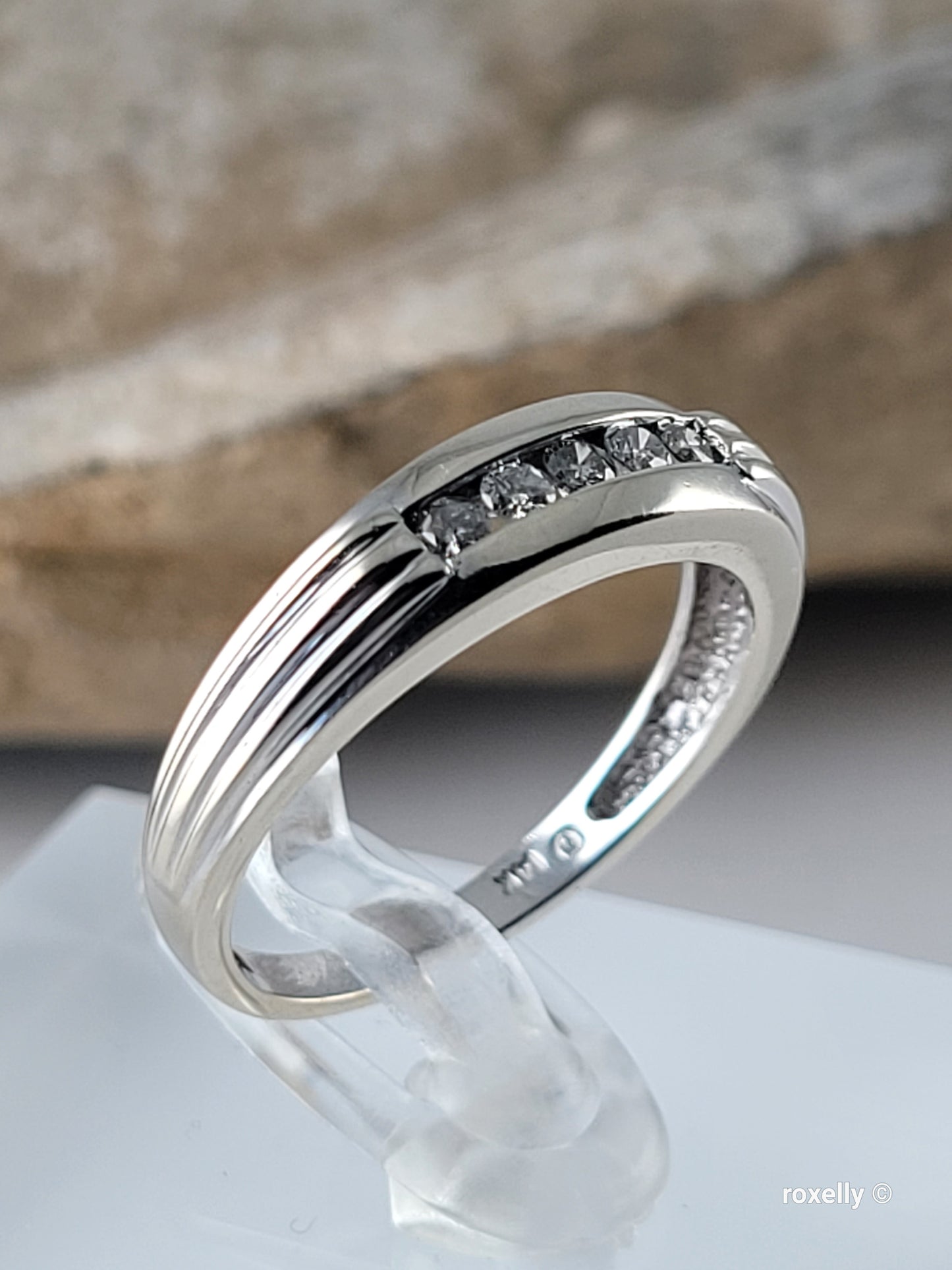 14K White Gold Diamonds Band Ring Size 7 Solid Gold