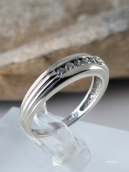 14K White Gold Diamonds Band Ring Size 7 Solid Gold