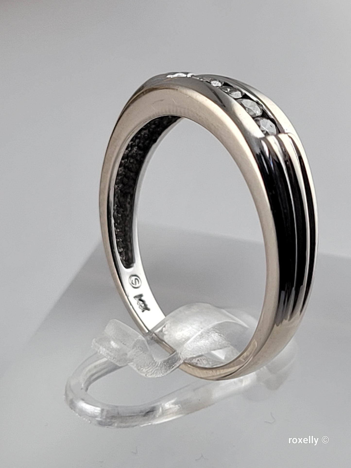 14K White Gold Diamonds Band Ring Size 7 Solid Gold
