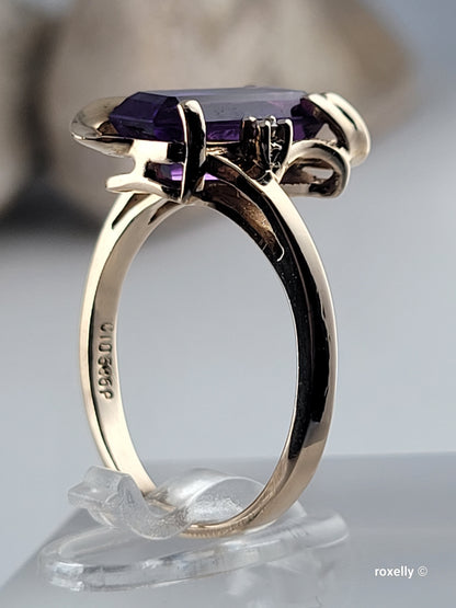 14K Yellow Gold Amethyst and Diamonds Ring Size 8 Solid Gold