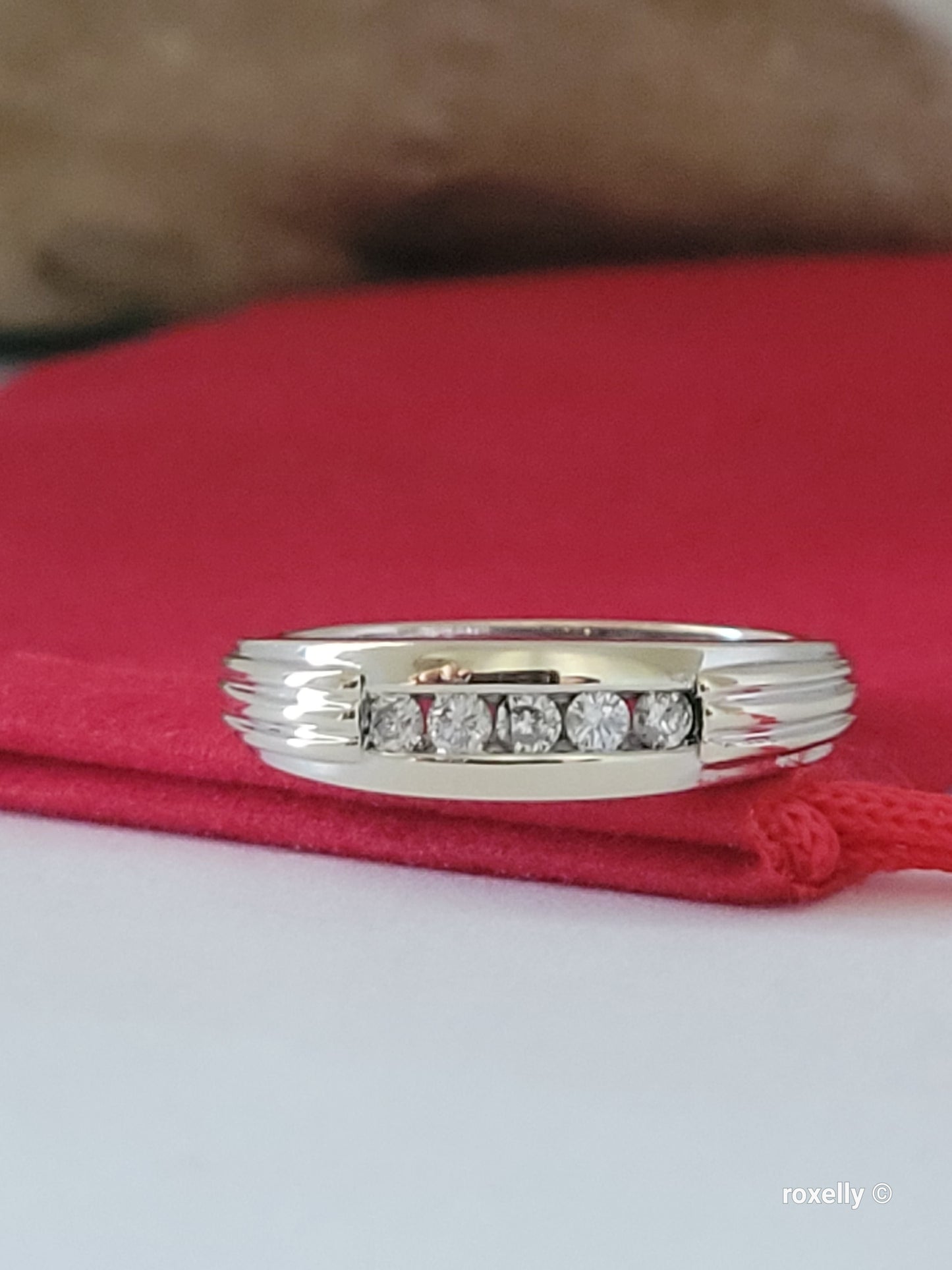 14K White Gold Diamonds Band Ring Size 7 Solid Gold