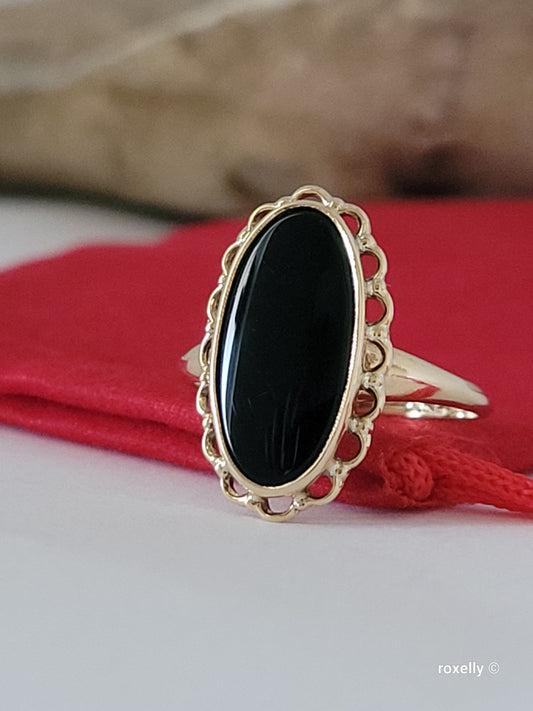 10K Yellow Gold Onyx Cocktail Design Ring Size 6.25 Solid Gold