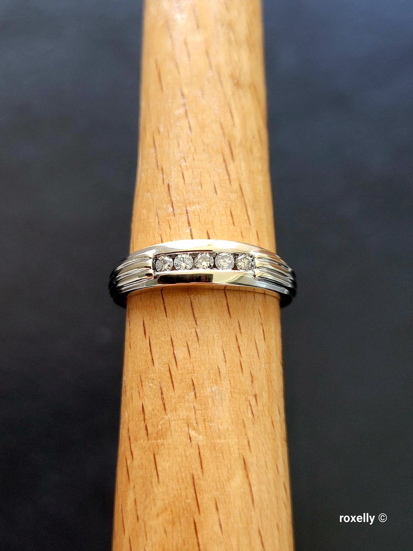 14K White Gold Diamonds Band Ring Size 7 Solid Gold