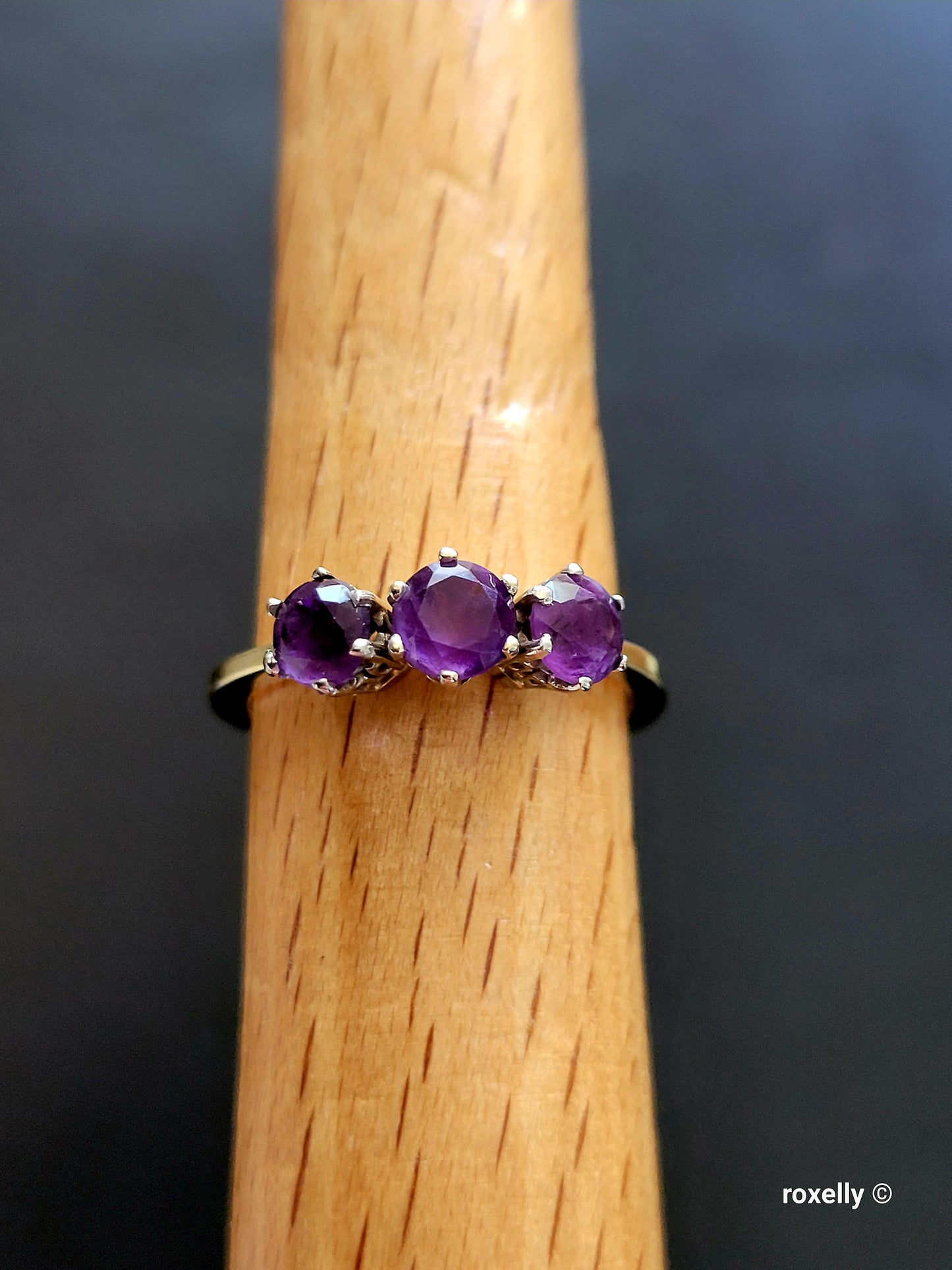 10K Yellow Gold Purple Amethyst Gemstone Ring Size 7 Solid Gold