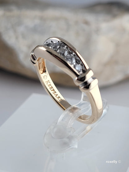 14K Yellow Gold Diamonds Band Ring Size 7 Solid Gold