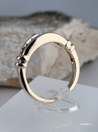 14K Yellow Gold Diamonds Band Ring Size 7 Solid Gold