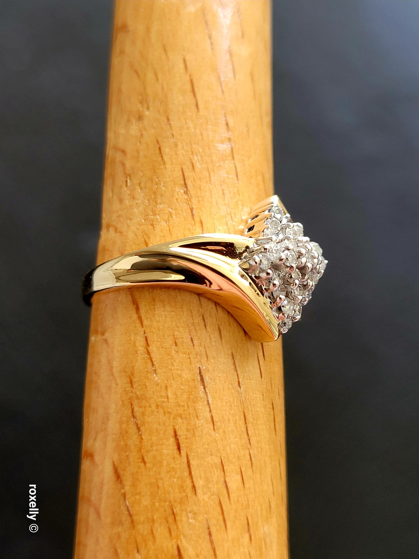 10K Yellow Gold Genuine Diamonds Cluster Ring Size 6 Solid Gold