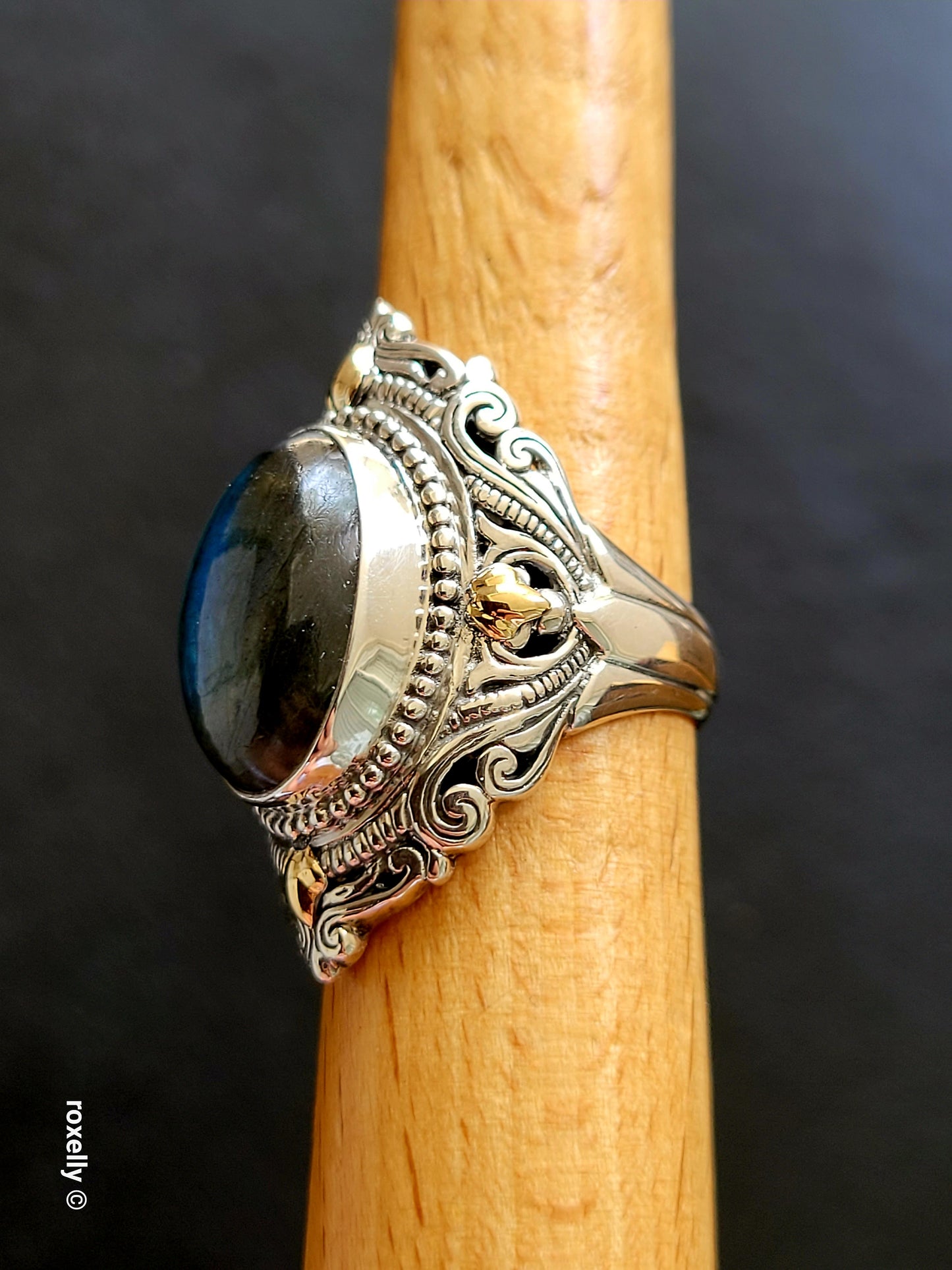 925 Sterling Silver and 18K Solid Gold Labradorite Gemstone Ring Size7!