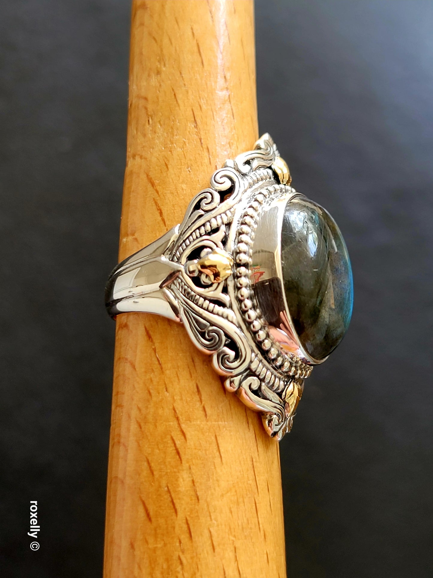 925 Sterling Silver and 18K Solid Gold Labradorite Gemstone Ring Size7!