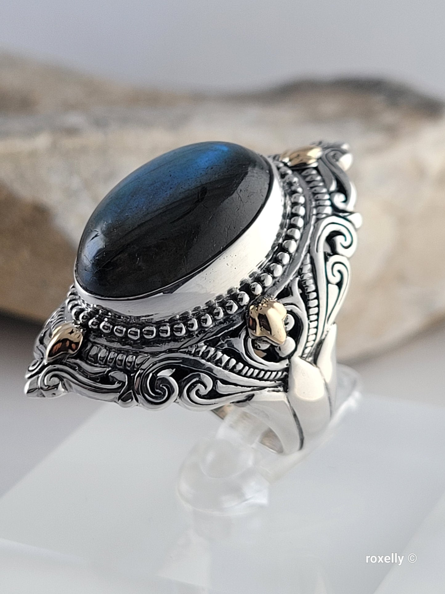 925 Sterling Silver and 18K Solid Gold Labradorite Gemstone Ring Size7!