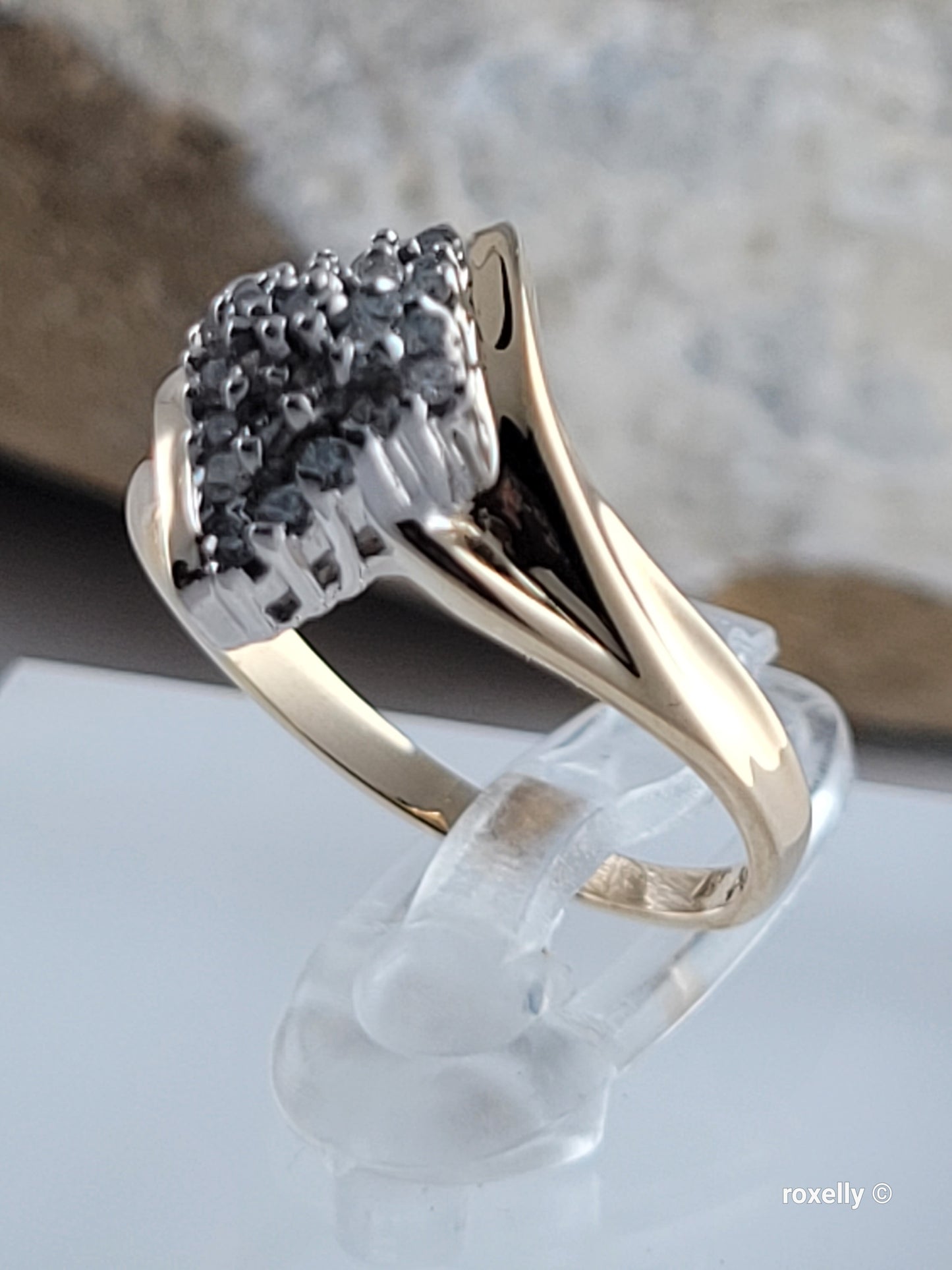 10K Yellow Gold Genuine Diamonds Cluster Ring Size 6 Solid Gold