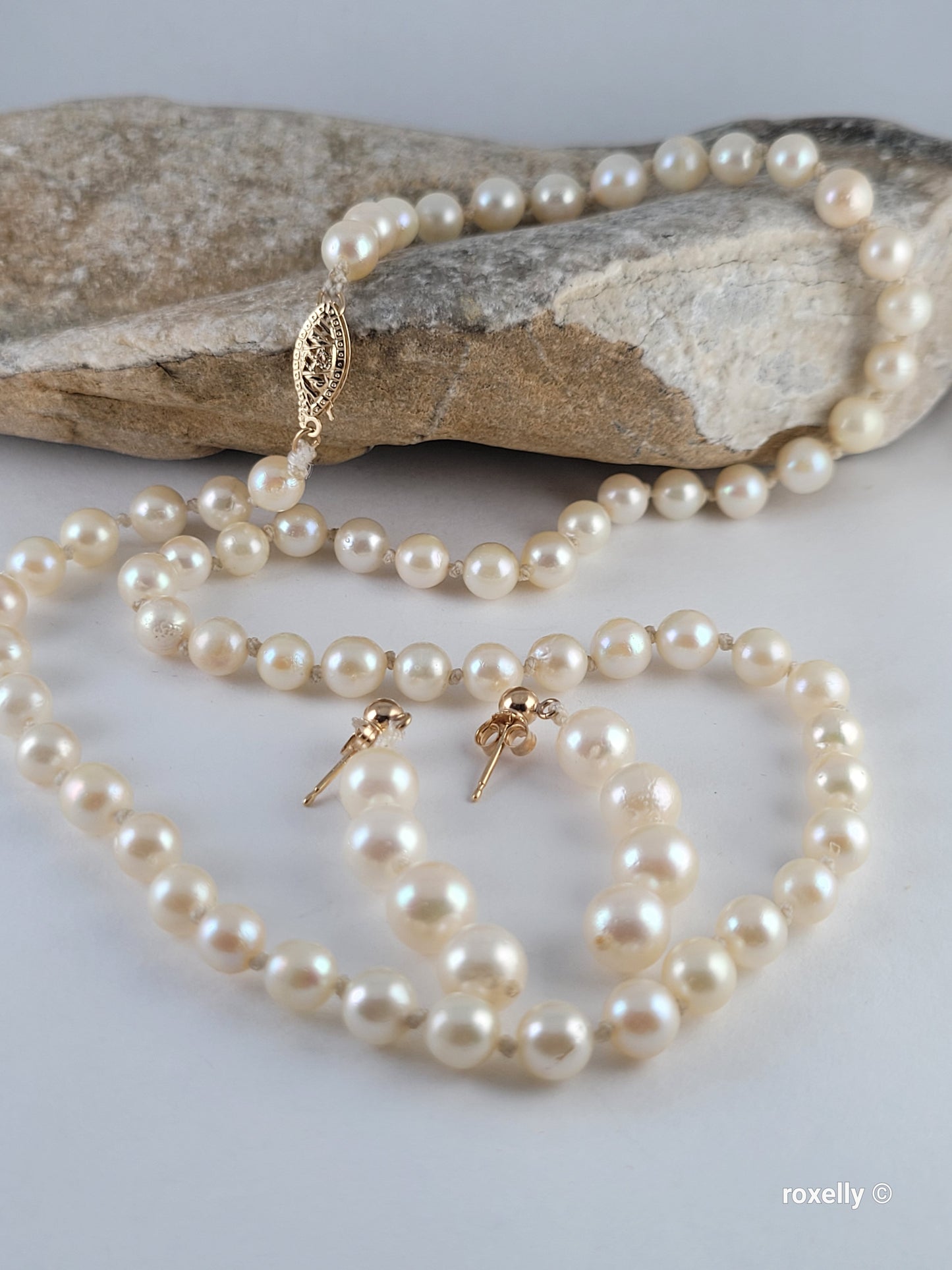 Vintage Freshwater Pearl Necklace & Earrings Set – 14K Yellow Gold Clasp, Posts & Backs