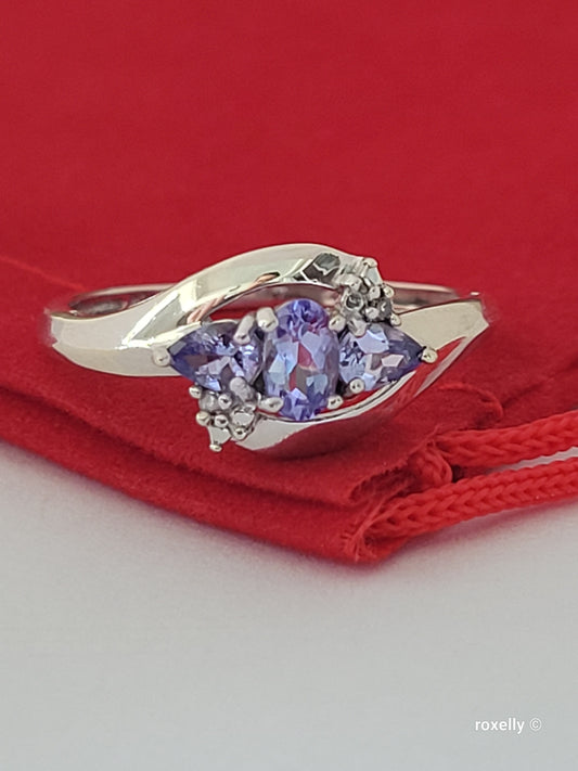 10K White Gold Tanzanite and Genuine Diamonds Ring Size 7, Solid Gold