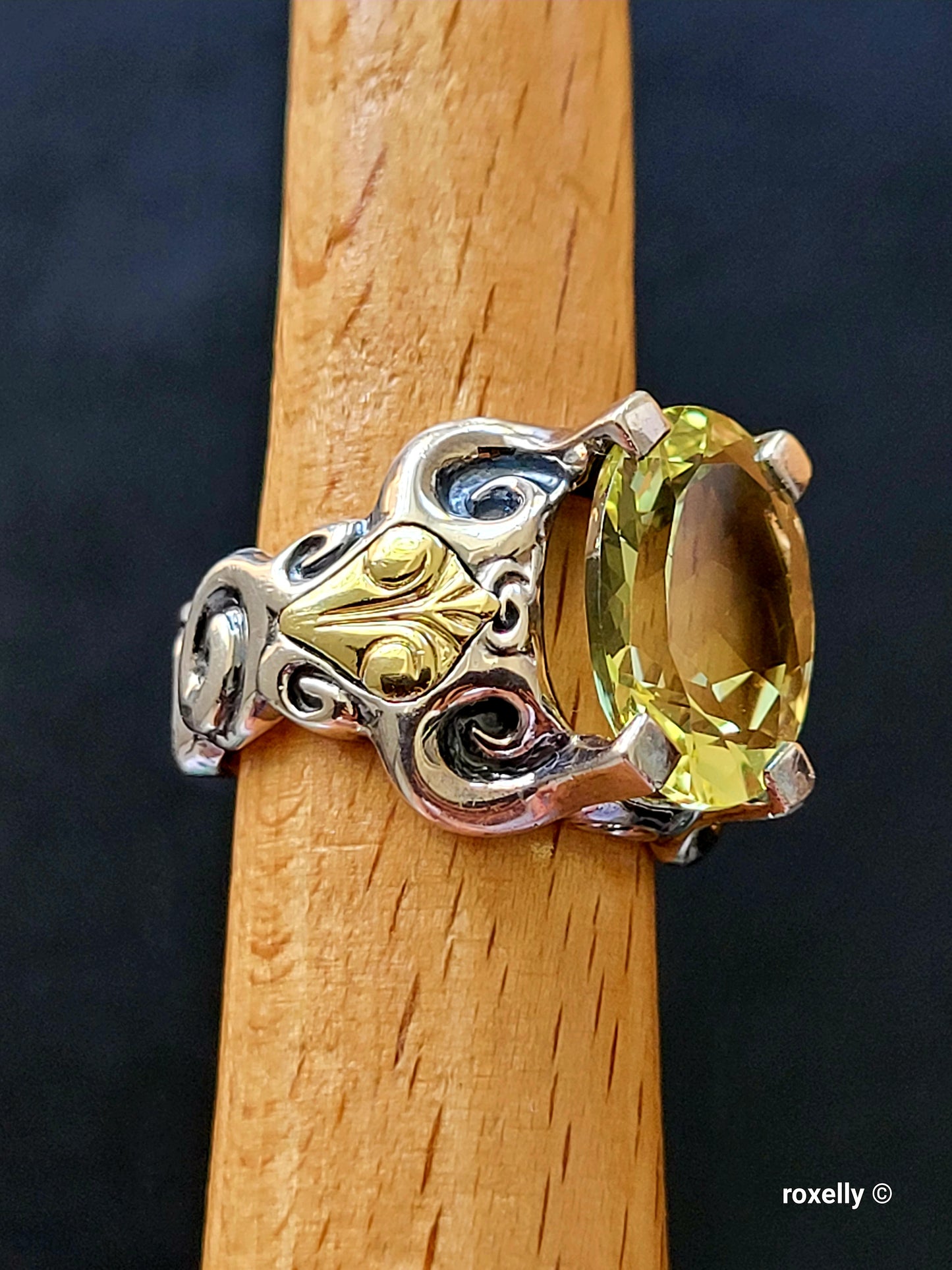 925 Sterling Silver and 18K Solid Gold Green Amethyst Ring Size 7, Made in Thailand