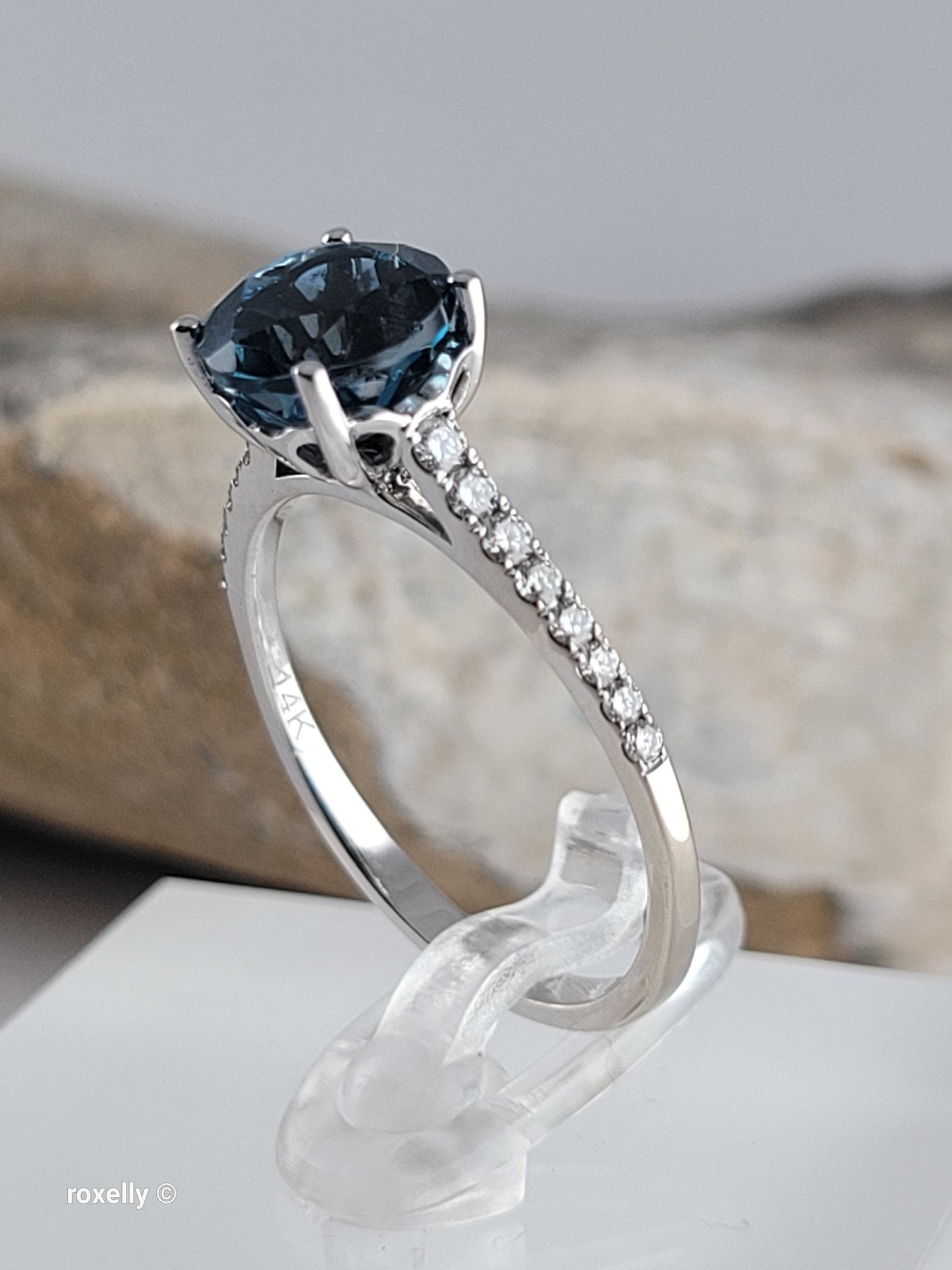 EFFY 14K White Gold London Blue Topaz & Diamond Ring Size 8.25 - Like New