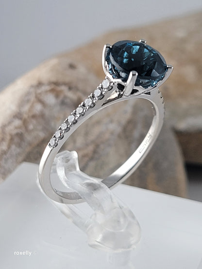 EFFY 14K White Gold London Blue Topaz & Diamond Ring Size 8.25 - Like New