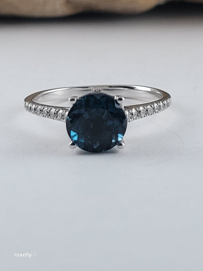 EFFY 14K White Gold London Blue Topaz & Diamond Ring Size 8.25 - Like New