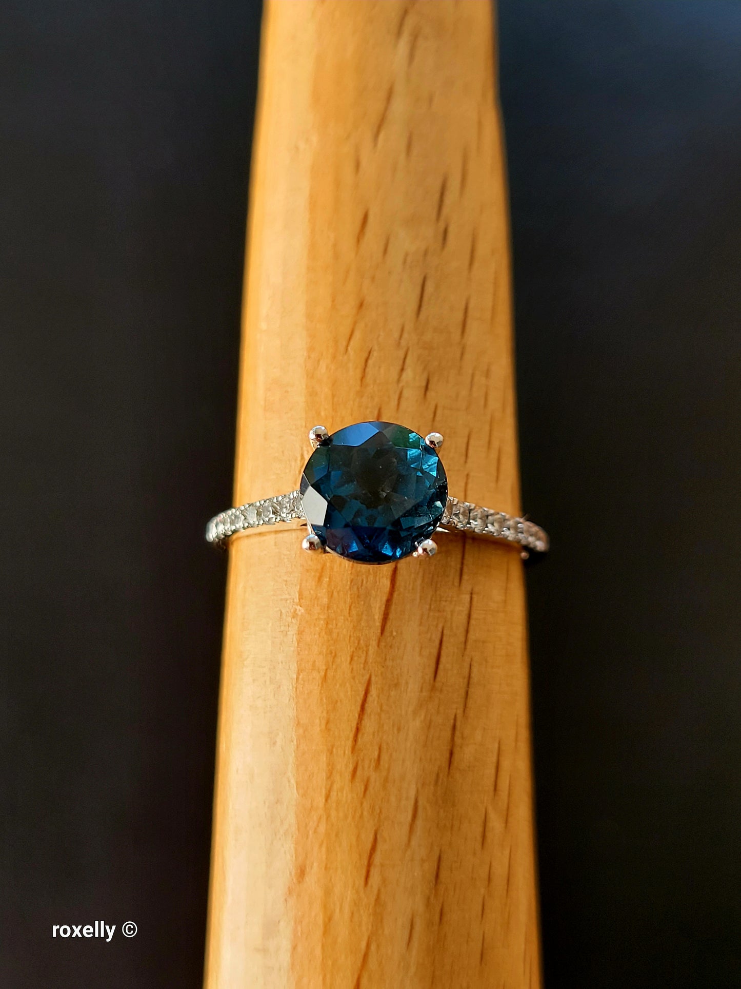 EFFY 14K White Gold London Blue Topaz & Diamond Ring Size 8.25 - Like New