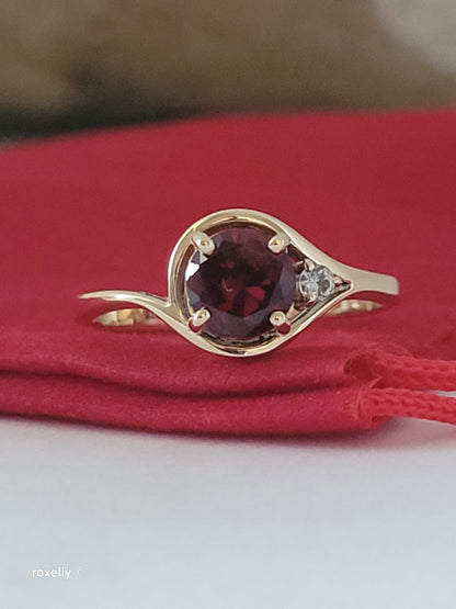 10K Yellow Gold Garnet and Diamond Ring Size 6.5, Solid Gold
