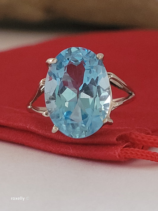 10K White Gold Blue Topaz Cocktail Ring Size 5.5, Solid Gold