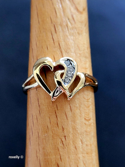10K Yellow Gold  Two intertwined hearts Diamonds  Ring Size 6.75, Solid Gold