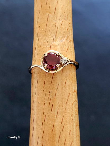 10K Yellow Gold Garnet and Diamond Ring Size 6.5, Solid Gold