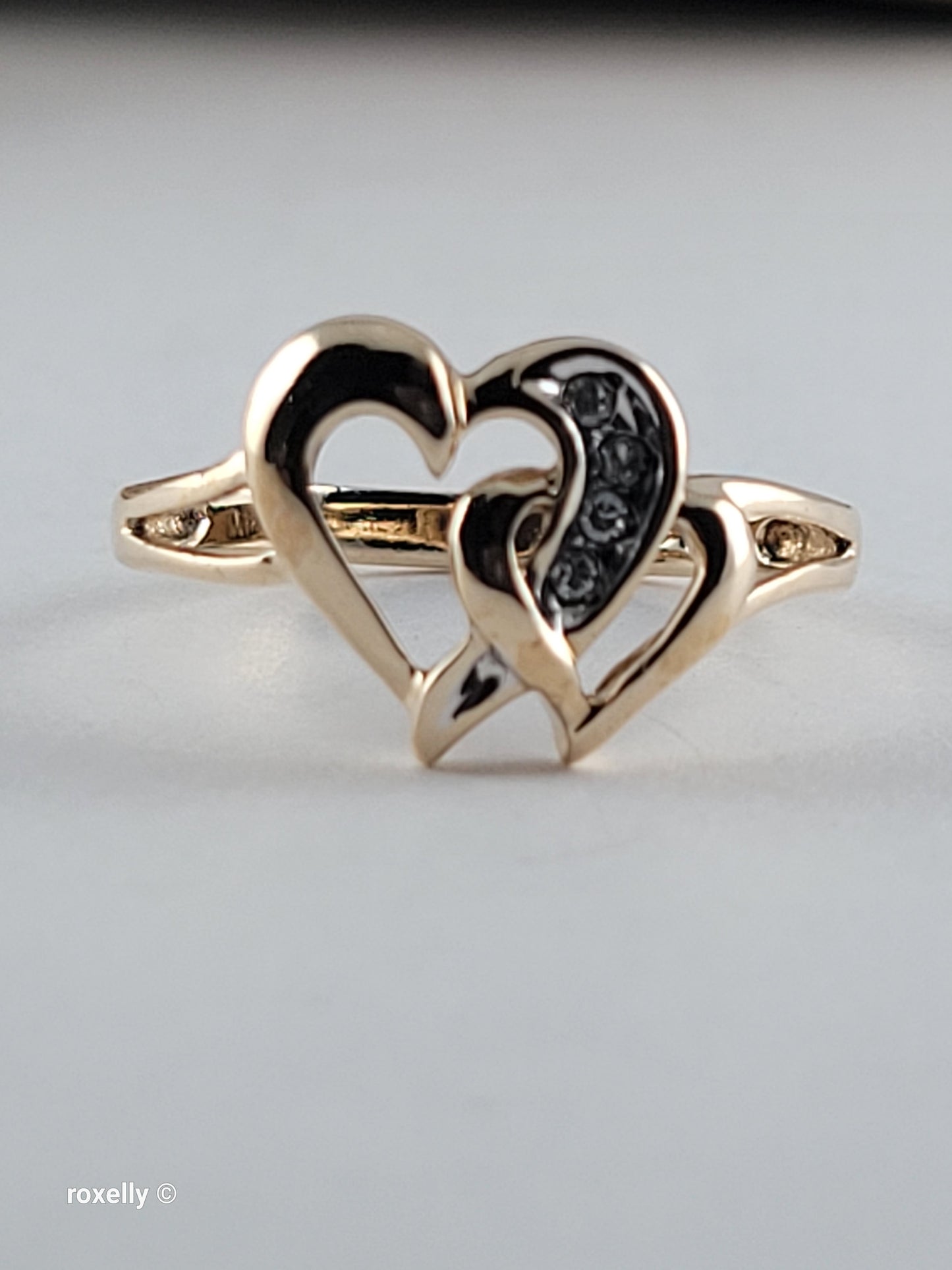 10K Yellow Gold  Two intertwined hearts Diamonds  Ring Size 6.75, Solid Gold