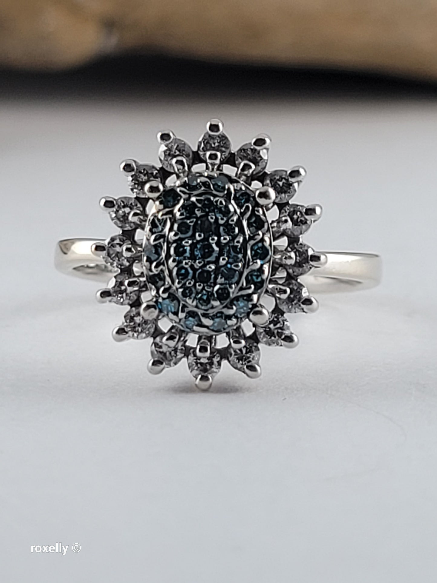 Vintage EFFY 14K White Gold Blue & White Natural Diamond Cluster Ring Size 7