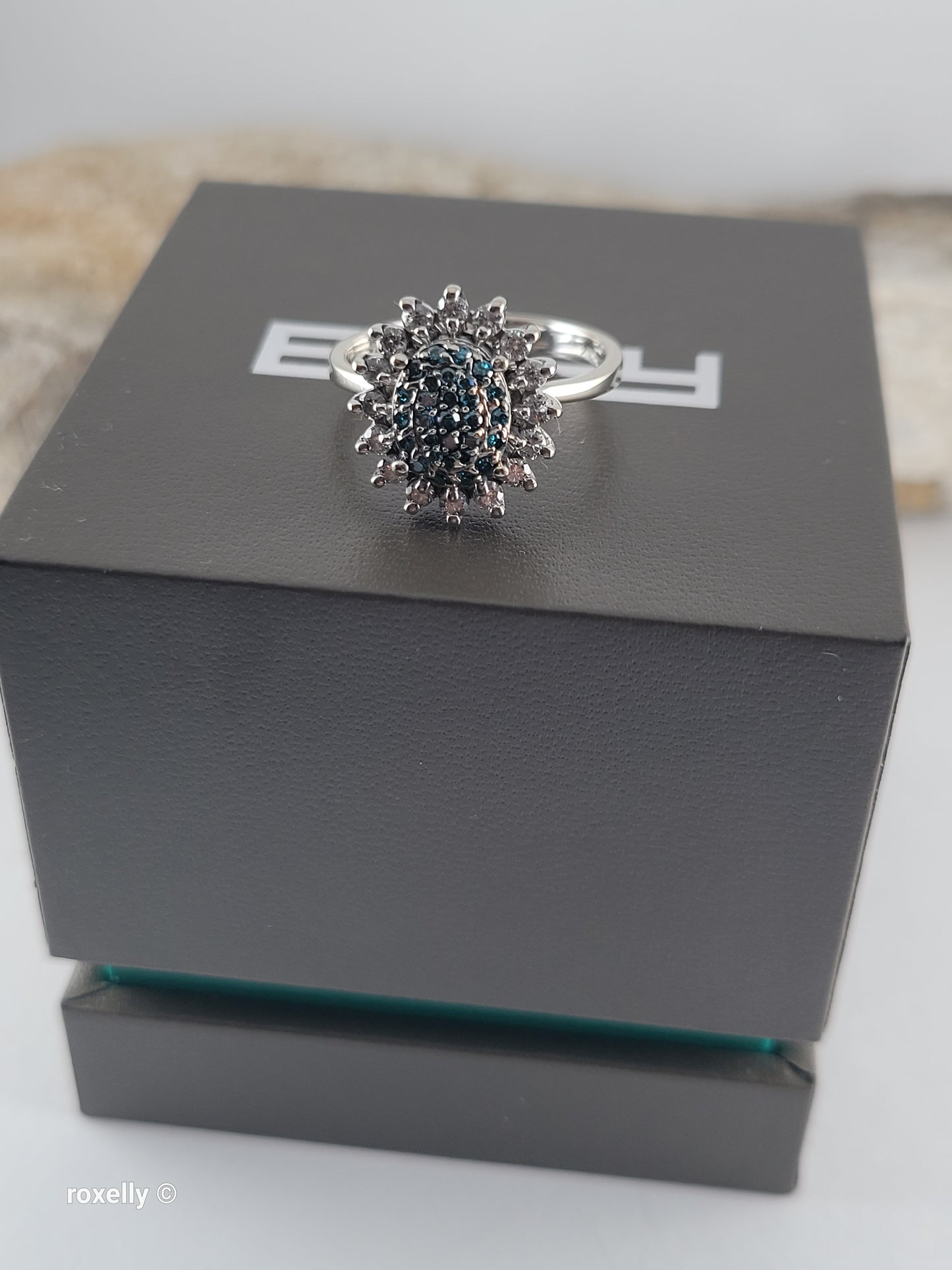 Vintage EFFY 14K White Gold Blue & White Natural Diamond Cluster Ring Size 7