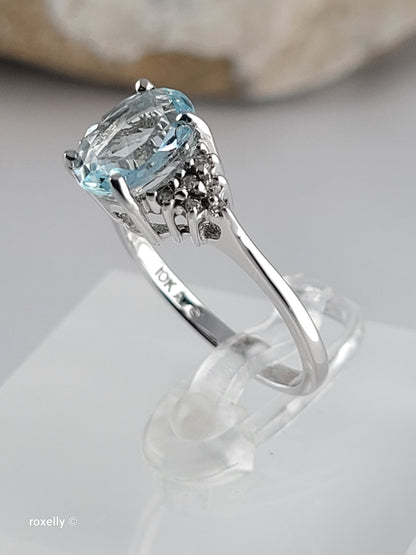 10K White Gold Aquamarine and Diamonds Ring Size 6.75, Solid Gold