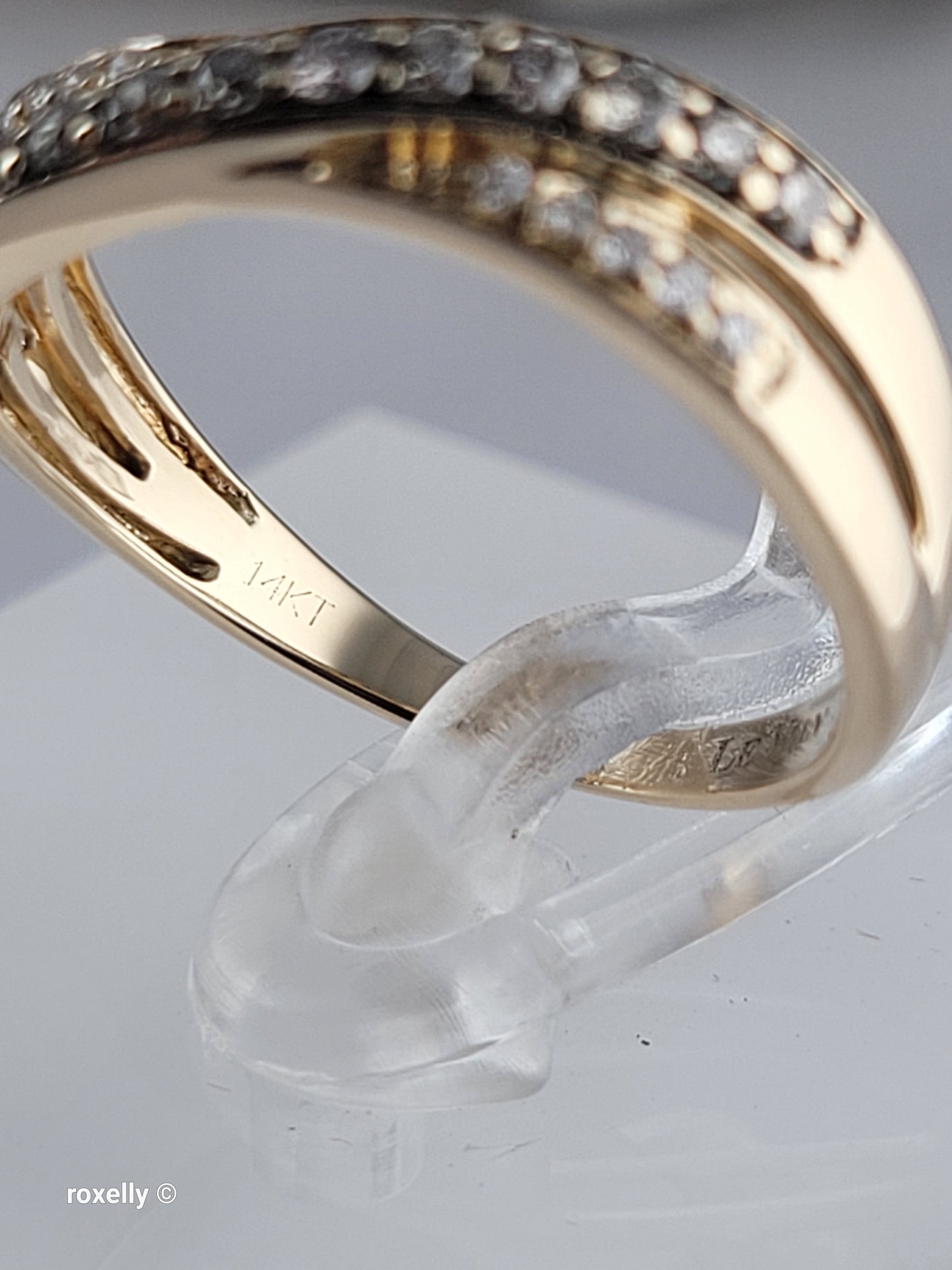 $2,000 14K Yellow Gold Genuine Chocolate and Vanilla Diamonds Criss-Cross Le Vian Ring Size 7- Solid Gold!
