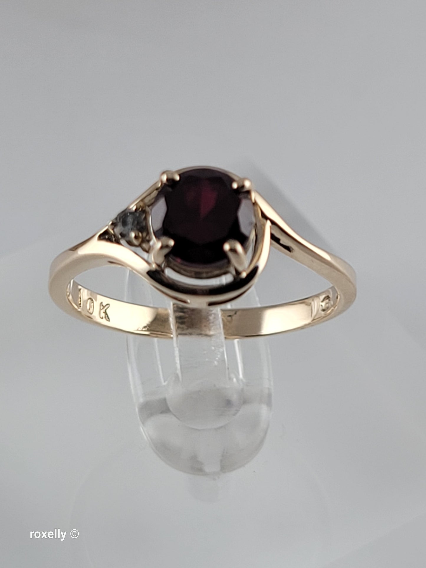 10K Yellow Gold Garnet and Diamond Ring Size 6.5, Solid Gold
