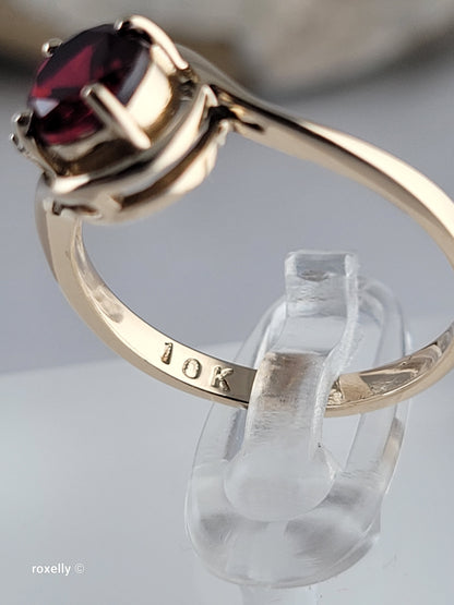 10K Yellow Gold Garnet and Diamond Ring Size 6.5, Solid Gold